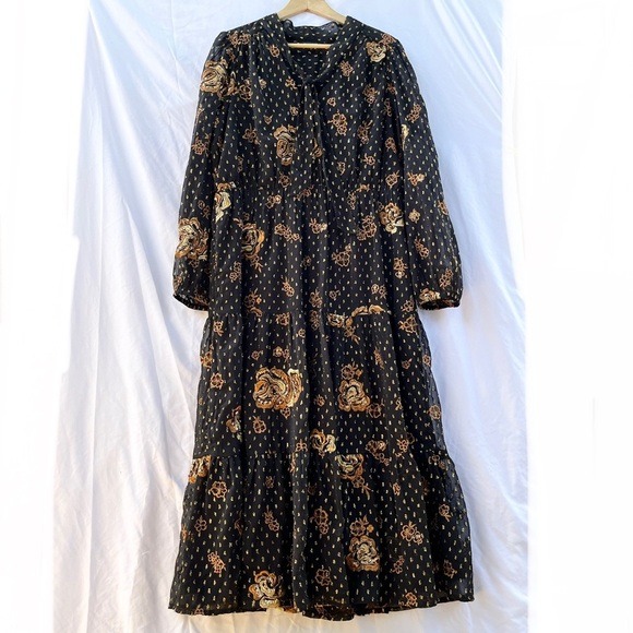 EXPRESS | BLACK METALLIC FLORAL EMBROIDERED TIERED TIE NECK MIDI DRESS XL - Picture 11 of 15